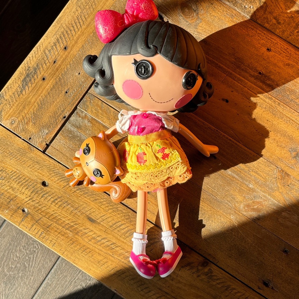 Lalaloopsy snowy fairest Snow White doll 12 inch